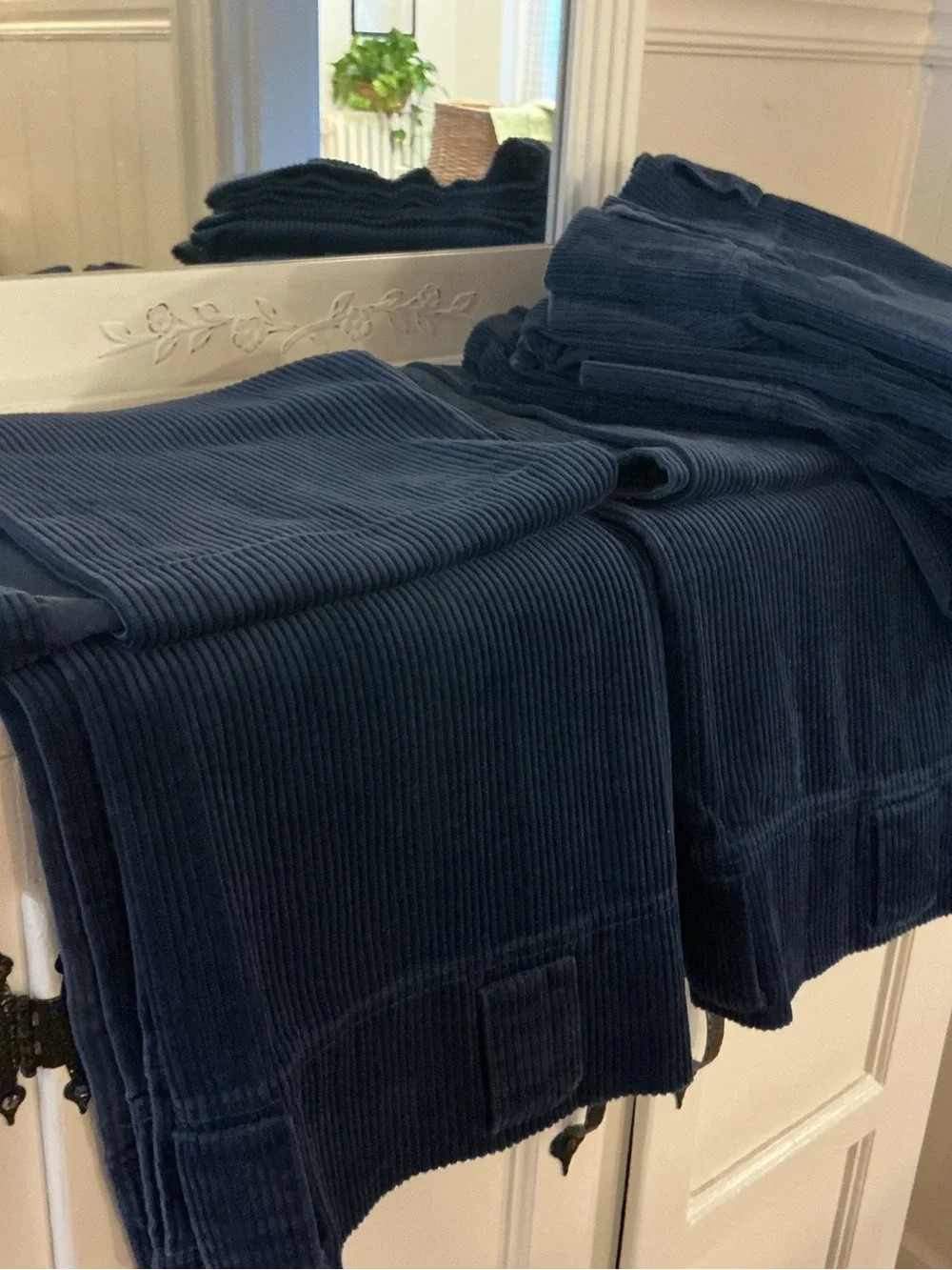 EUC Navy Blue Pottery Barn Corduroy Drapes x4